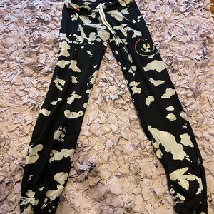 Global Love joggers